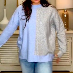 Color lock sweater. Gray and Blue